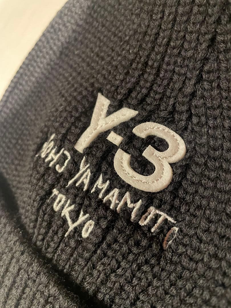 Y-3 ブラック ニット帽　ヨウジヤマモト　新品