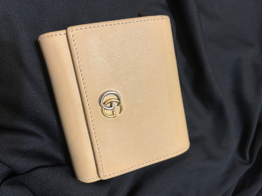 GUCCI グッチ GGマーモント 三つ折り財布 ベージュ コンパクトウォレット