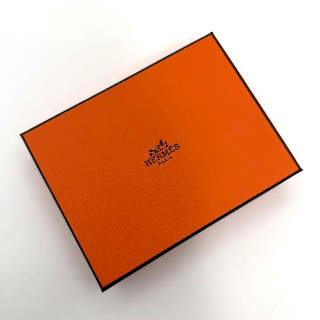 超美品　HERMES ブラック　レザー　二つ折り財布　べアンコンパクト　K刻印