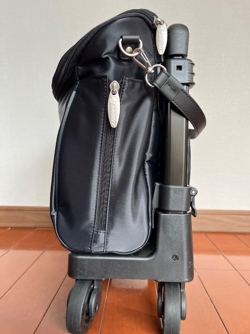 SWANY　スワニー　ソフトキャリー　A4サイズ（美品）