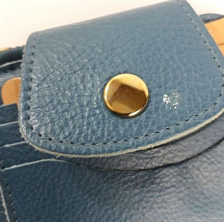 未使用イルビゾンテILBISONTEレディース財布、訳有り品です。