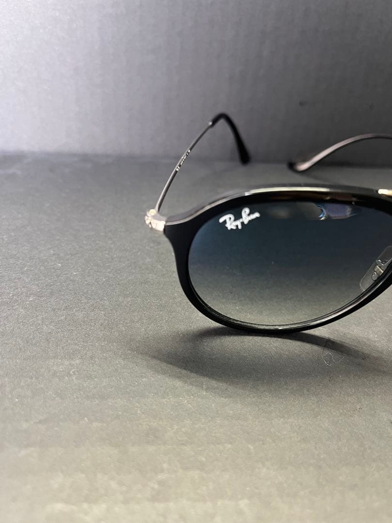 Ray-Ban　サングラス　HIGHSTREET　室