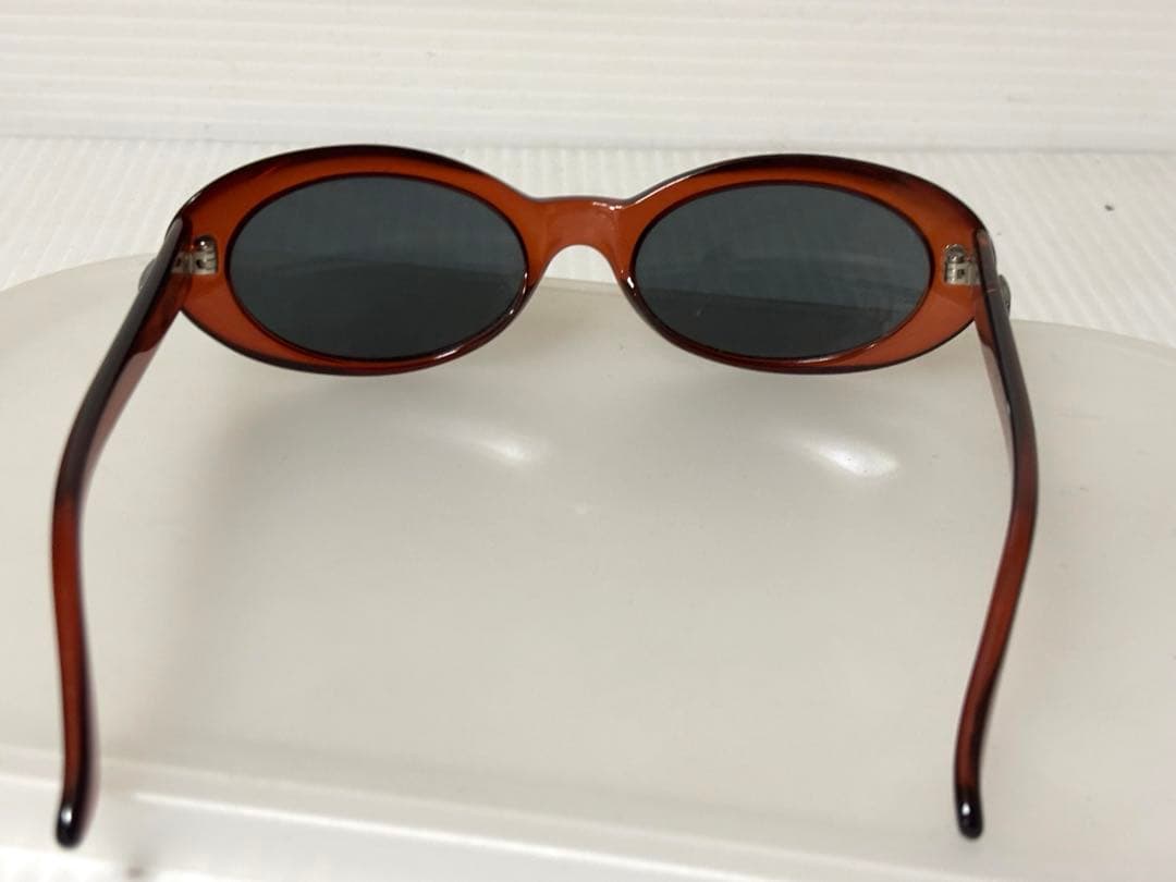 GUCCIグッチ　ブラウンオーバルサングラス Gロゴ
