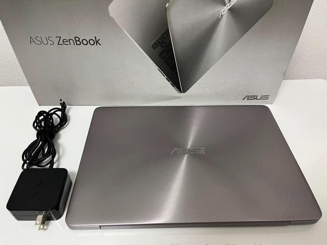 ASUS Zenbook 13.3型　グレー　ノートパソコン