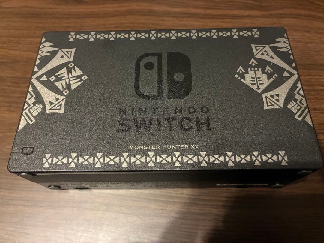 【美品】モンハンダブルクロス Nintendo Switch 初期型【おまけ有】