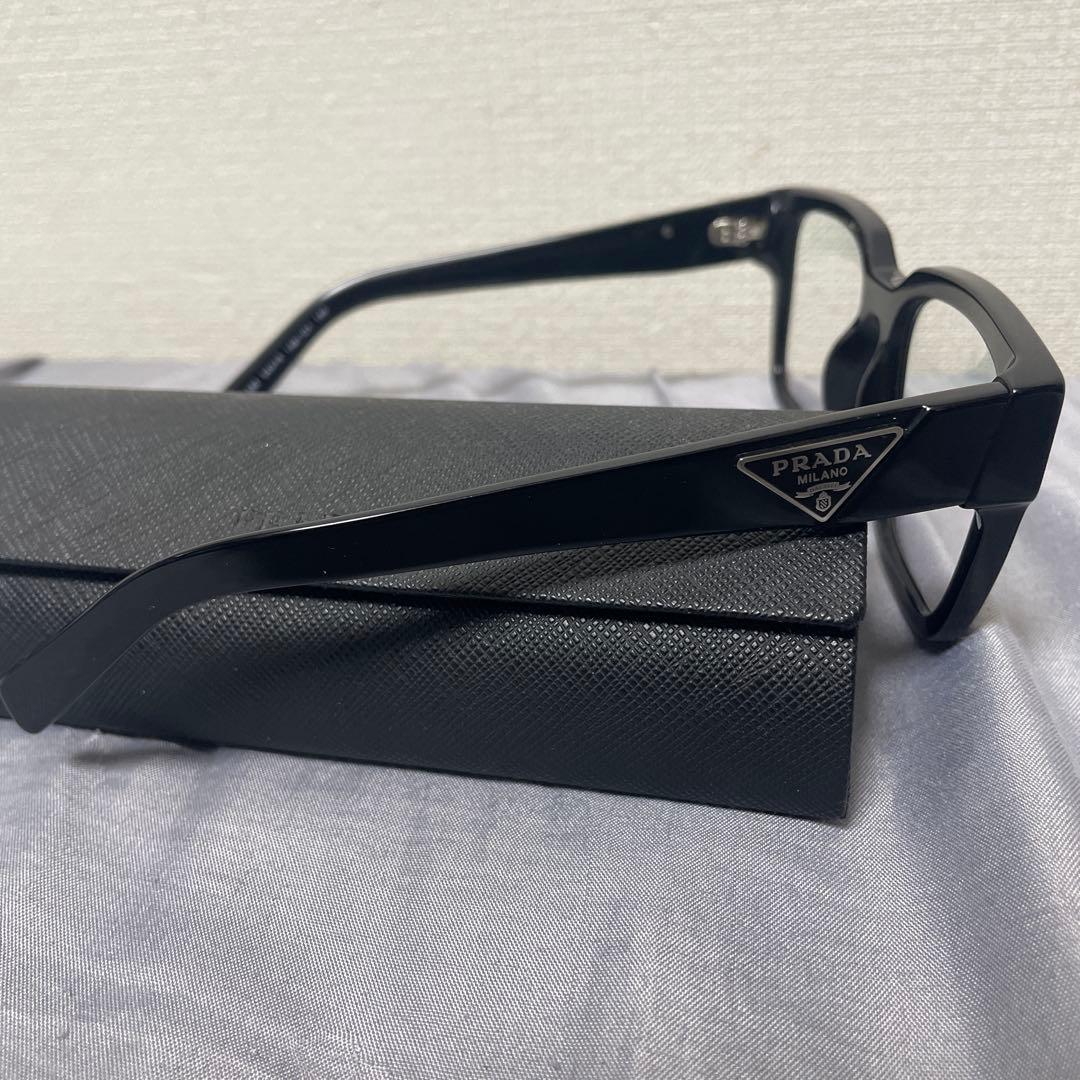 極美品プラダPRADA メガネ三角ロゴ　ケース付き　度なし