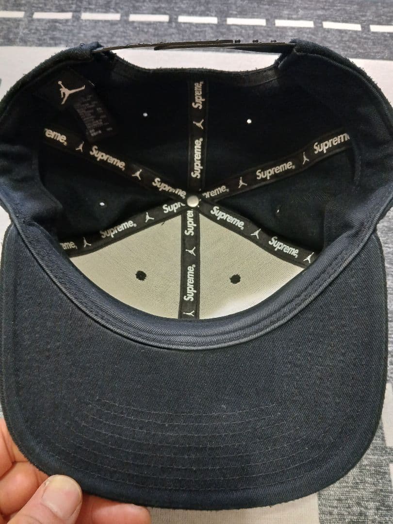 Supreme NIKE Air Jordan 6-Panel キャップ