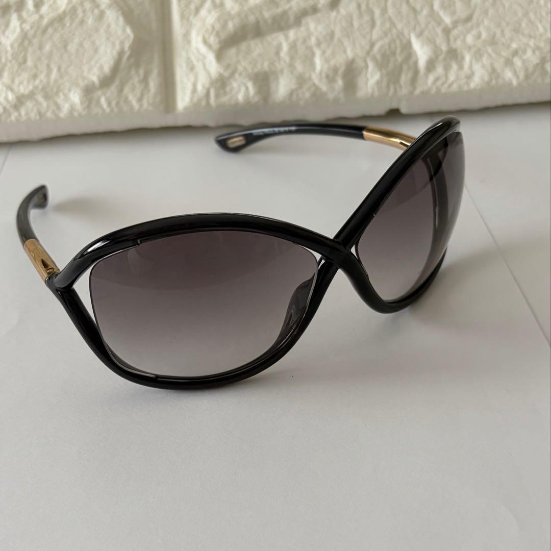 TOM FORD トムフォード ブラック サングラス　whitney TF9
