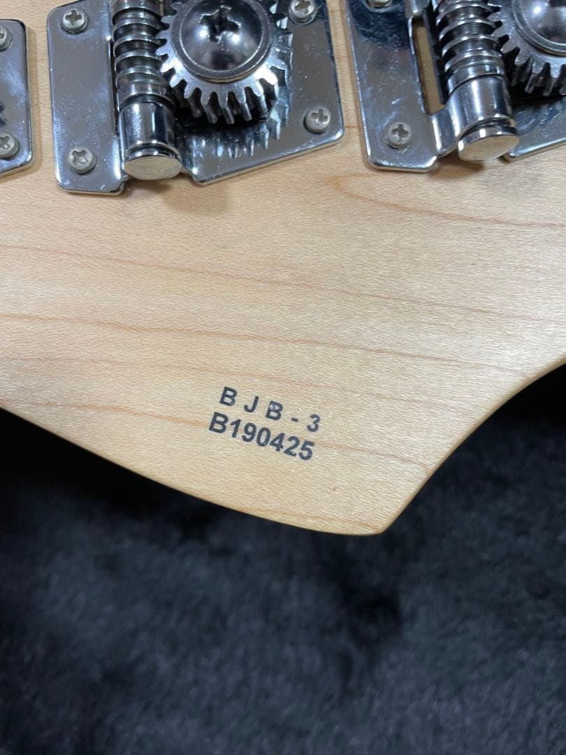 Busker’s ジャズベース　ハードケース付き
