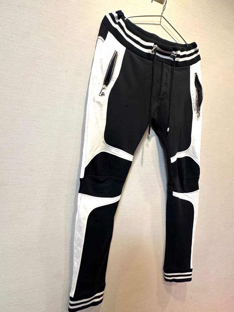 本日限定破格セール早い者勝ち！バルマンスウェット セットアップフロントエンブレム
