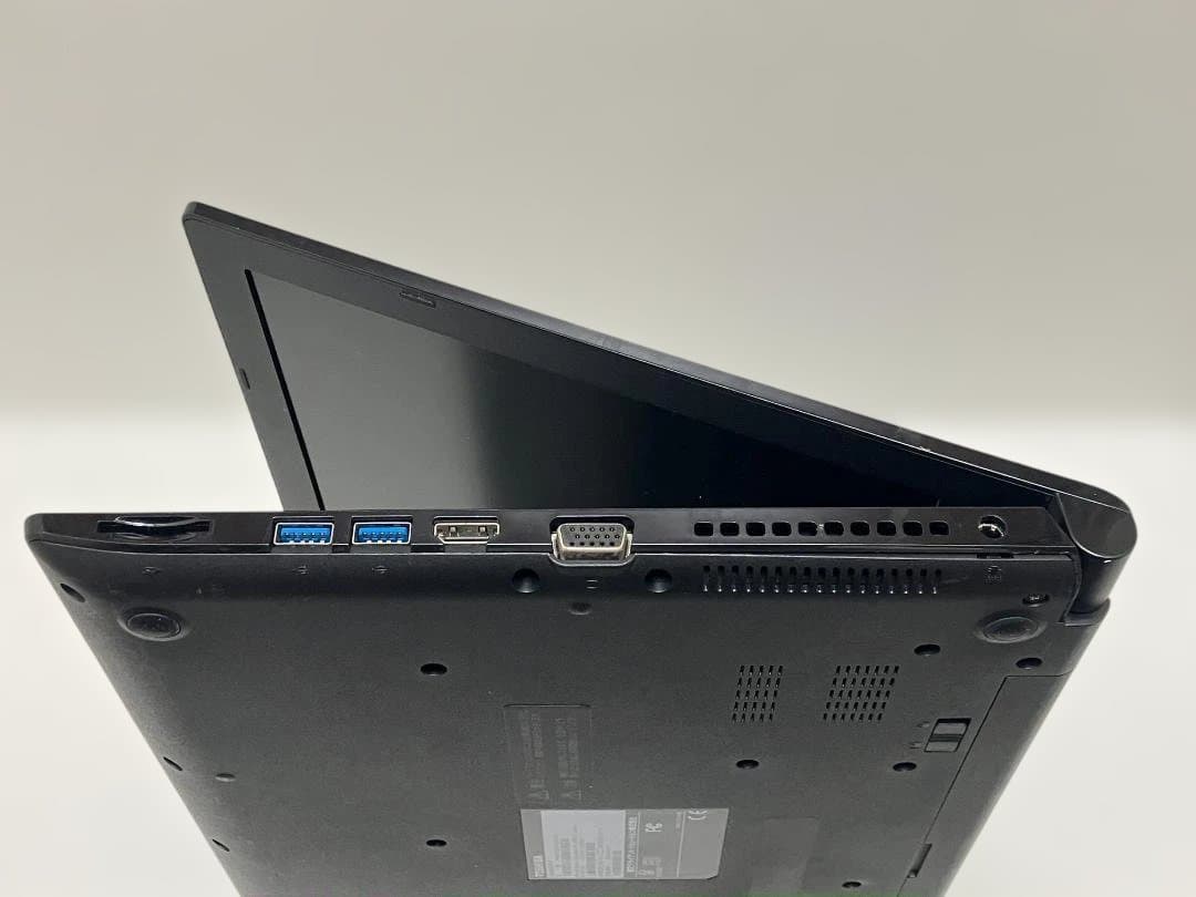東芝ノートパソコン Core i3/8GB/SSD/Windows11