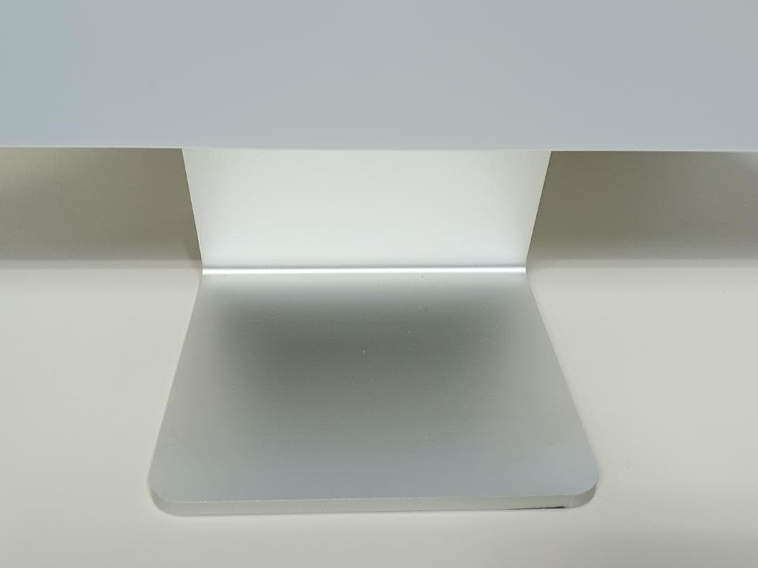 N*O様 Apple iMac 2021 24インチ M1 8GB 256GB