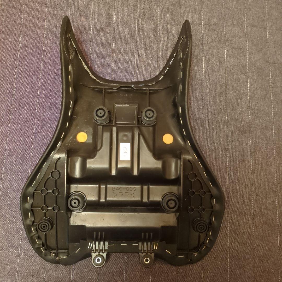 dB's MT07 15mmローダウンシート