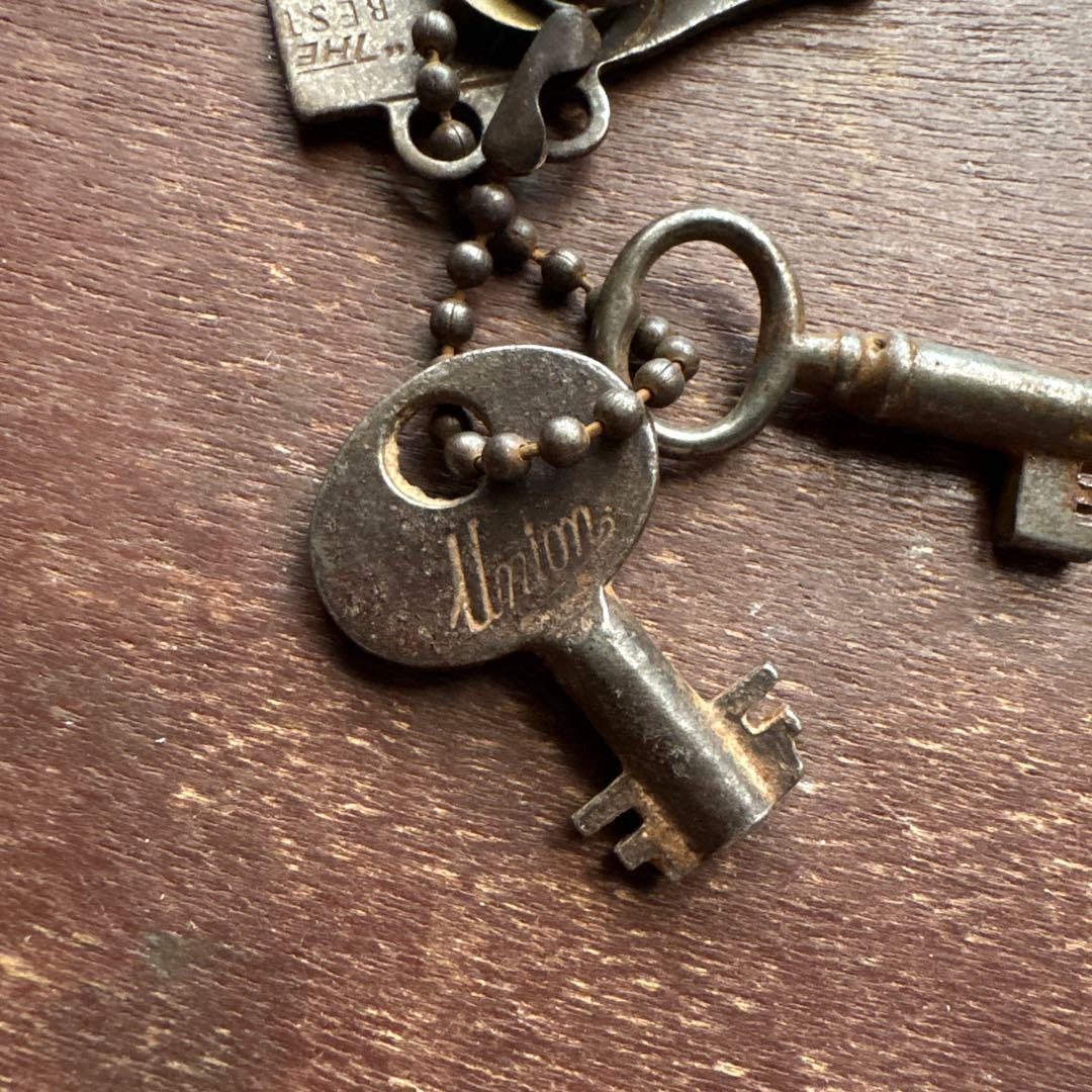 US JUNK KEY-CHAINS／ANTIQUE ／1920’s