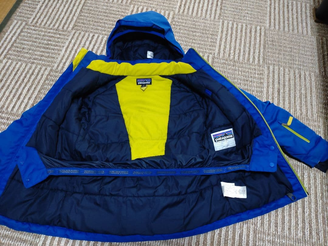本日限定値下げ！パタゴニア キッズ スノーショット 上下セット M 140cm