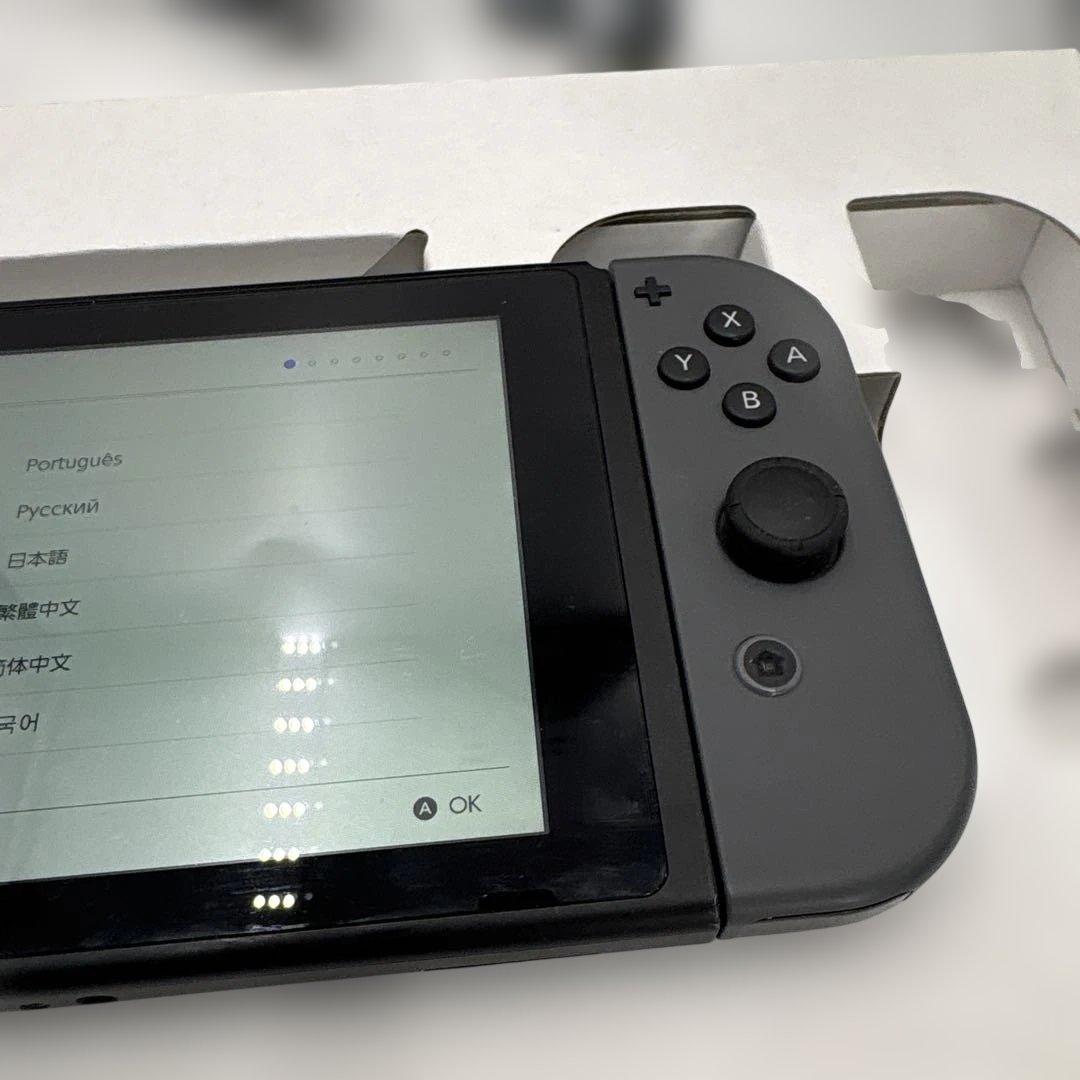 美品　【動作確認済・初期化済】NintendoSwitch本体