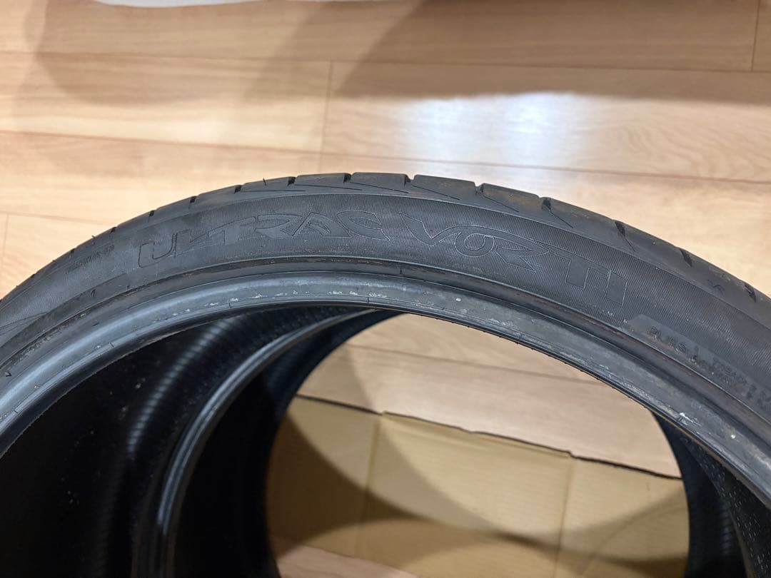 中古タイヤ Vredestein 295/30ZR24 2本セット 24インチ