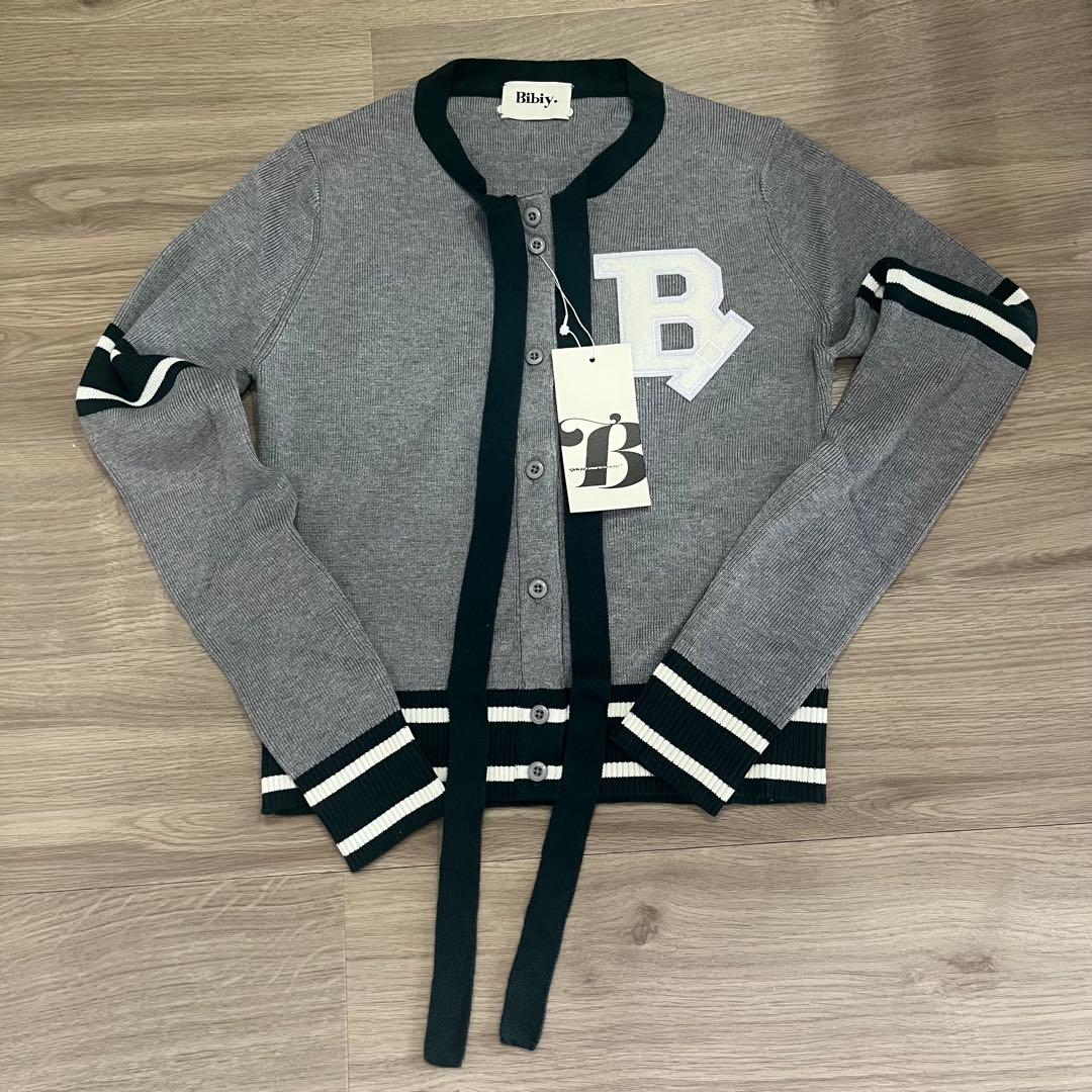 【新品】Bibiy. B.CLUB TIE CARDIGAN グレー　即日発送