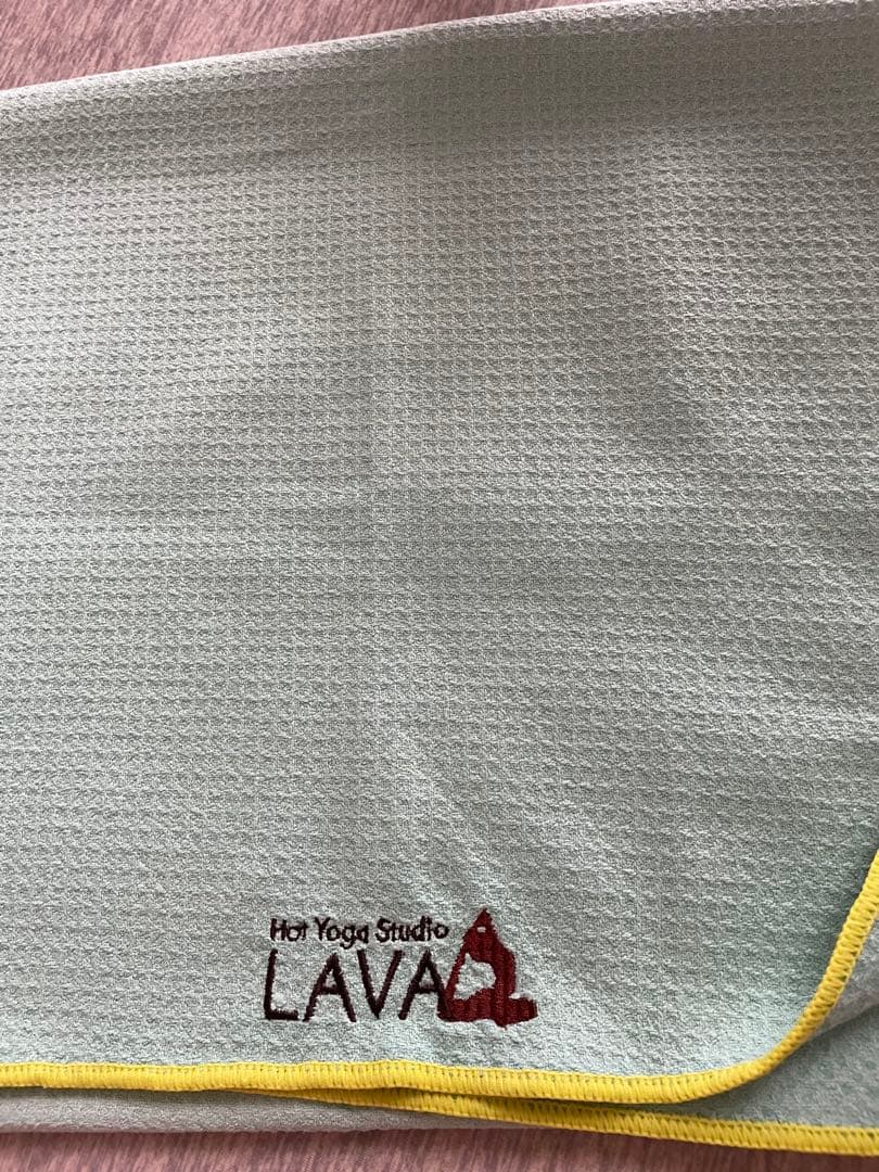 NN　LAVA ヨガマットとラグセット