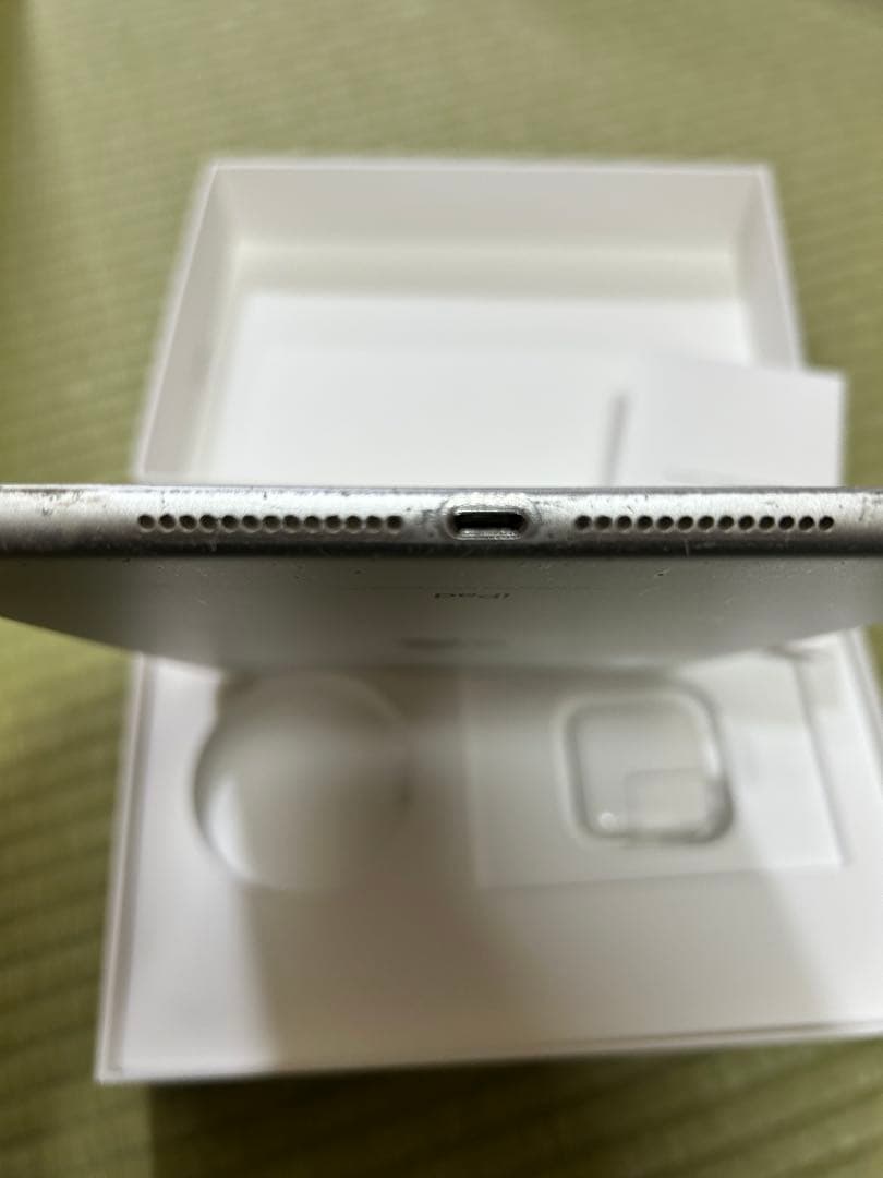 Apple iPad (第5世代) 128GB