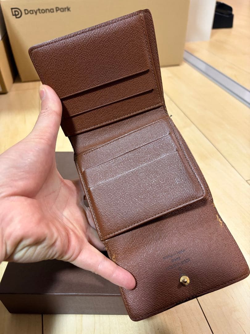 ルイ・ヴィトン モノグラム 三つ折り財布