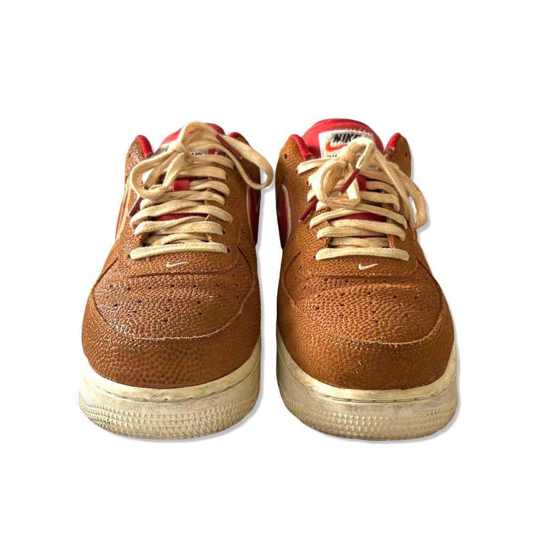 NIKE AIR FORCE 1 07 LV8 スニーカー　26.5cm