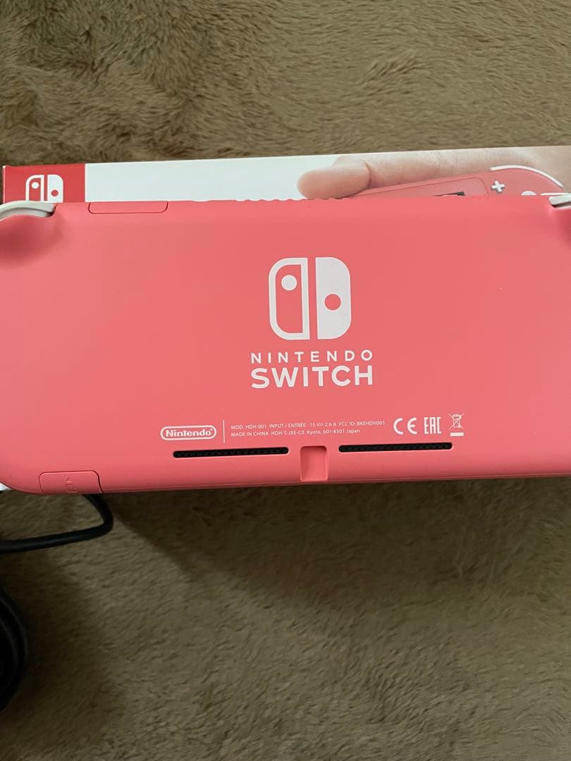 Nintendo Switch Lite 本体 【色】コーラル　ピンク