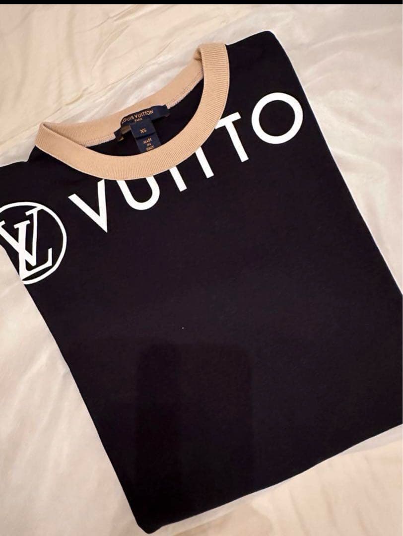 今週末まで限定お値下げ!! ✧‧ルイ・ヴィトン✧‧˚ ロゴTシャツ