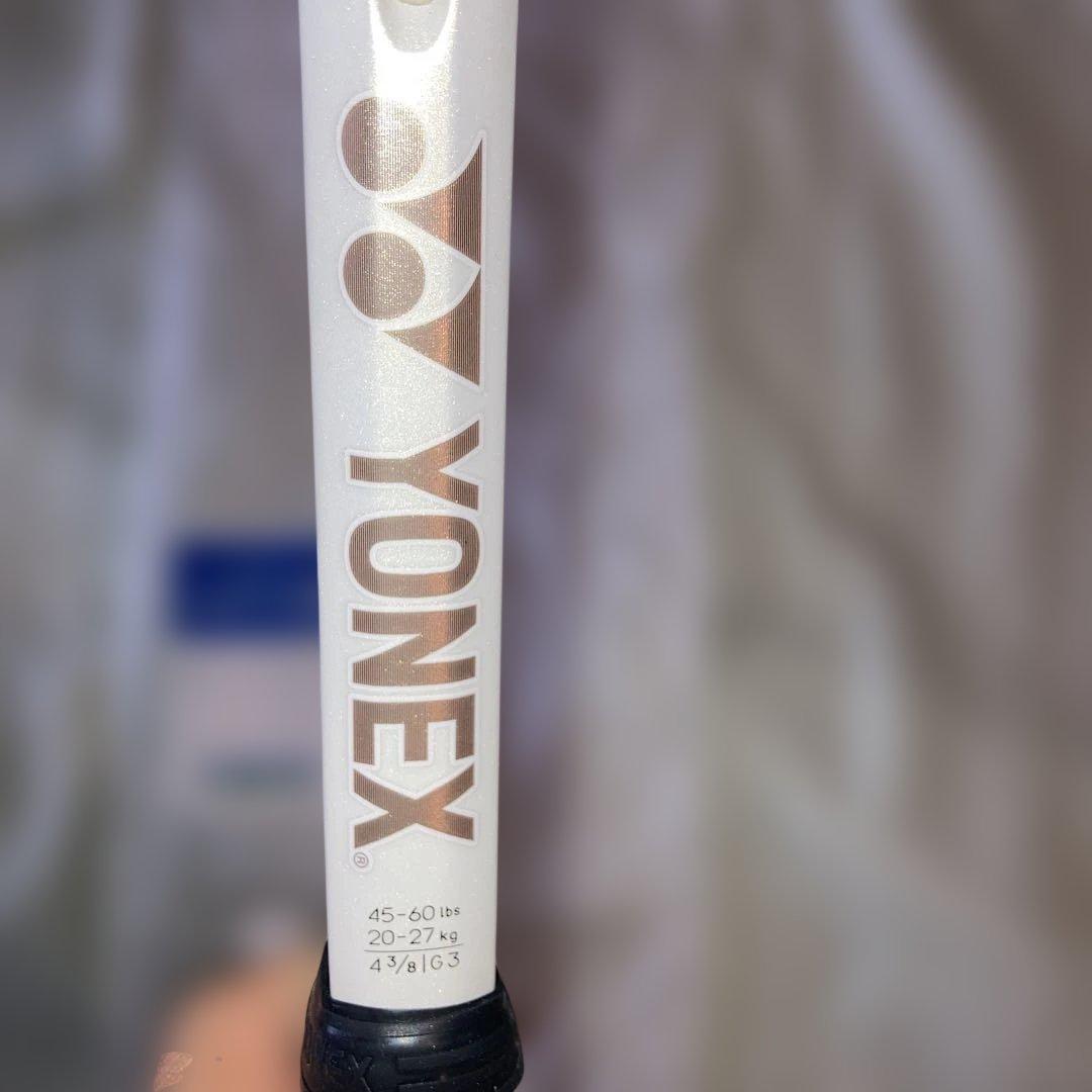 【美品】YONEX VCORE 100 テニスラケット