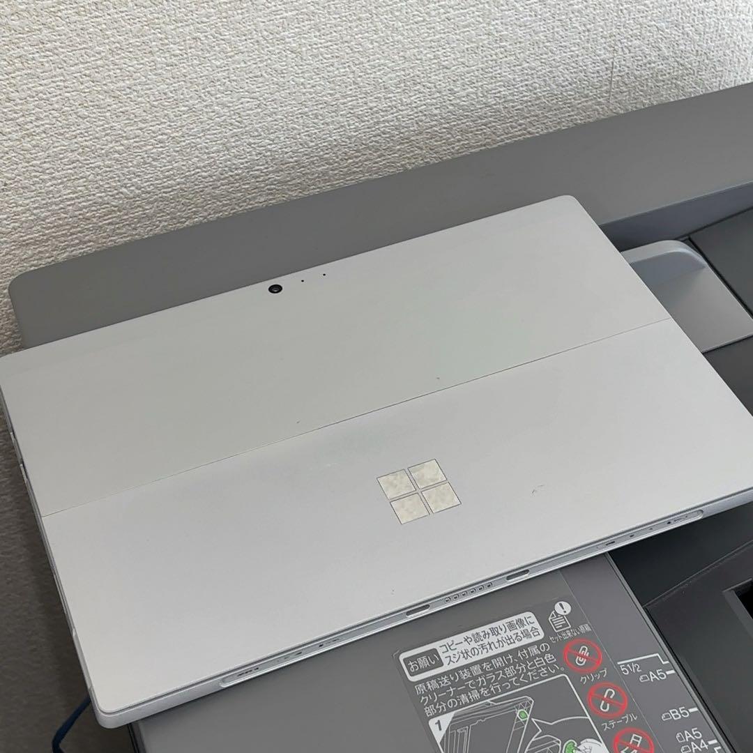 Surface Pro 5 Model:1807 第7世代 Core i5