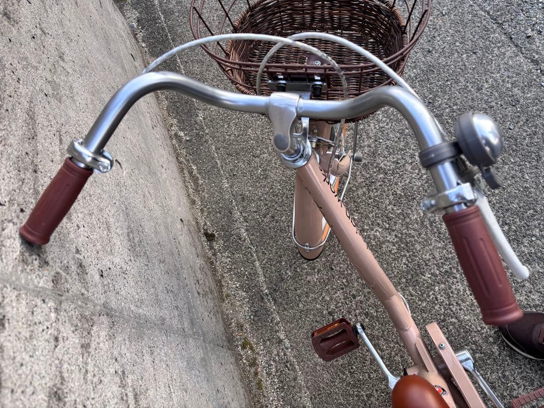 18インチ a.n.d 子供用自転車 ベージュ 前カゴ付き