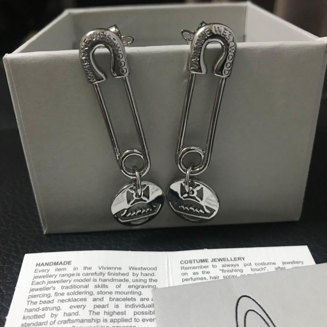 Vivienne Westwood 安全ピン　ピアス