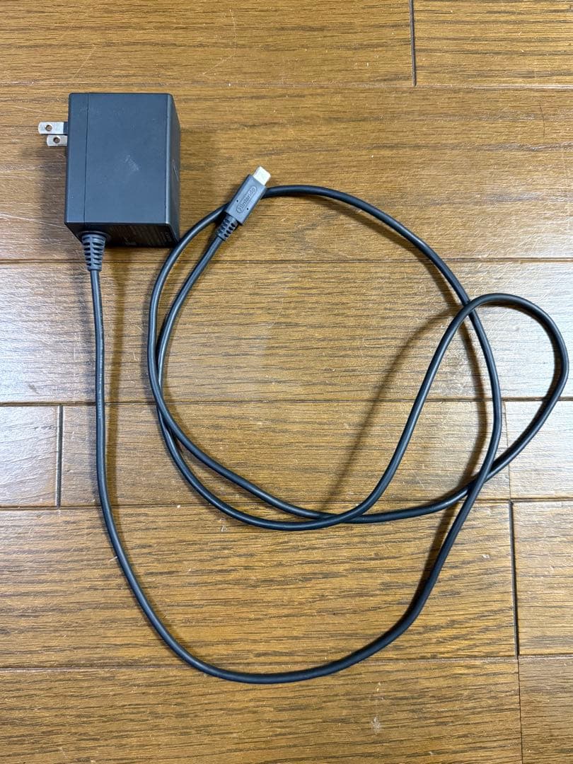 n*o様 Nintendo Switch 本体 赤/青 Joy-Con付き　スイ