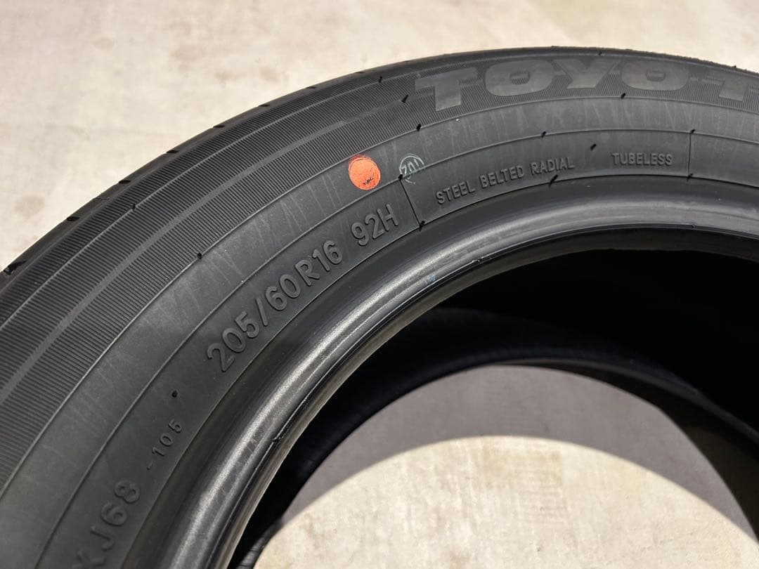 新車外し205/60R16トーヨータイヤ26年製 夏タイヤ4本 ノアヴォクシー①