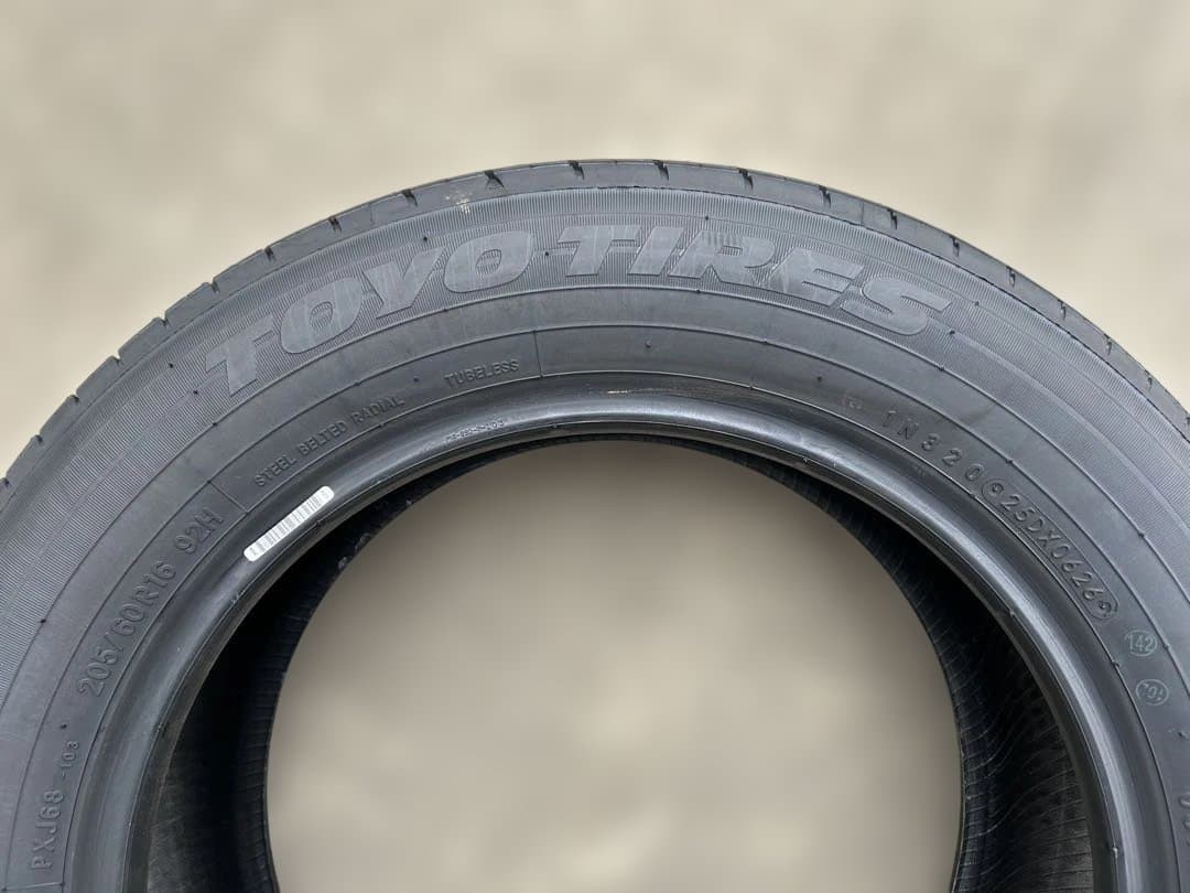 新車外し205/60R16トーヨータイヤ26年製 夏タイヤ4本 ノアヴォクシー①