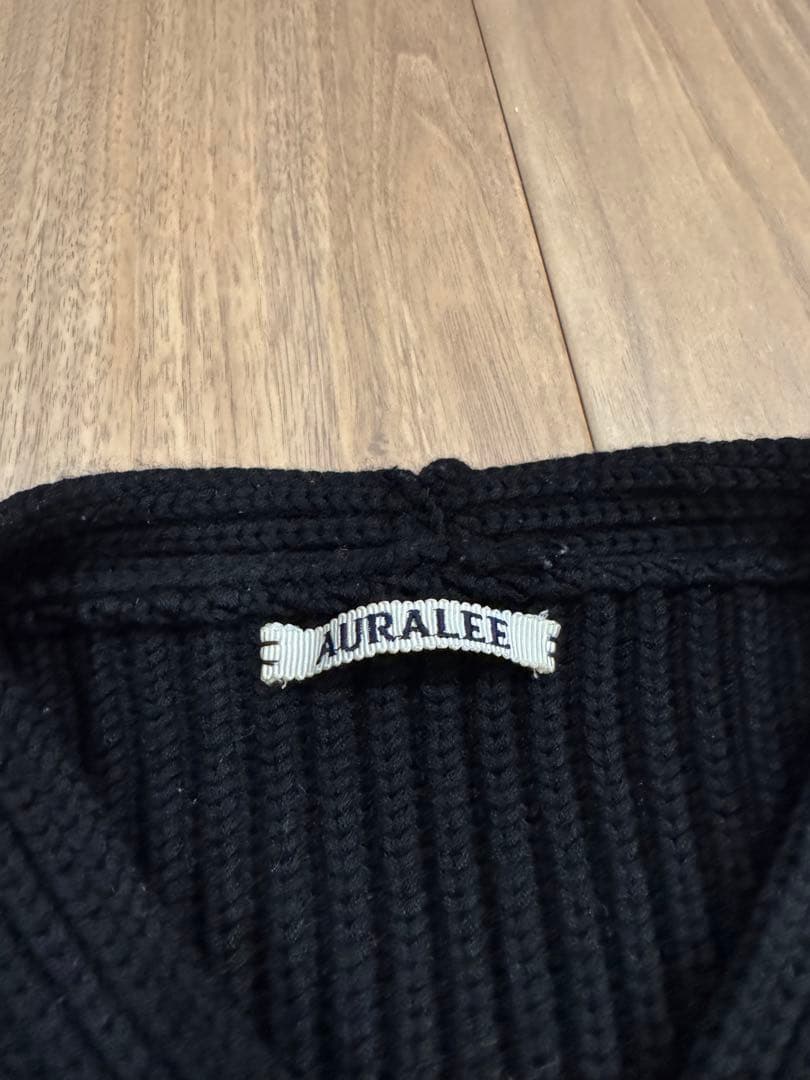 AURALEE ブラックリブ編みベスト