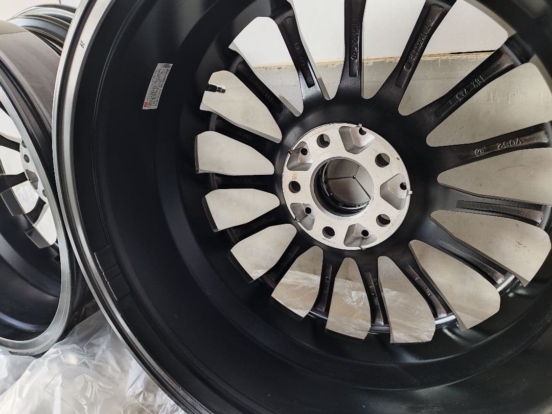 美品　4本セット メルセデスCLA等に　EUROTECH 18インチ