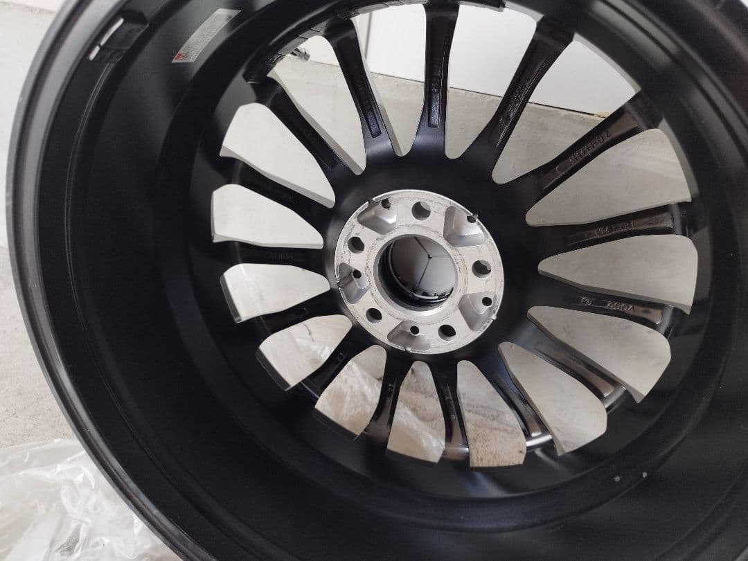 美品　4本セット メルセデスCLA等に　EUROTECH 18インチ