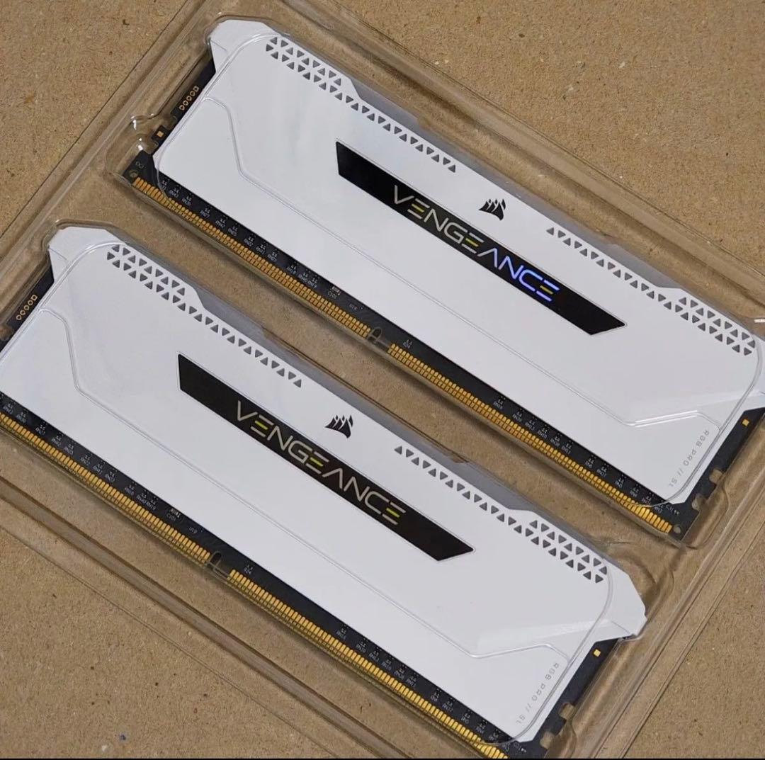 コルセア Vengeance RGB Pro 32GB DDR4 3600MHz