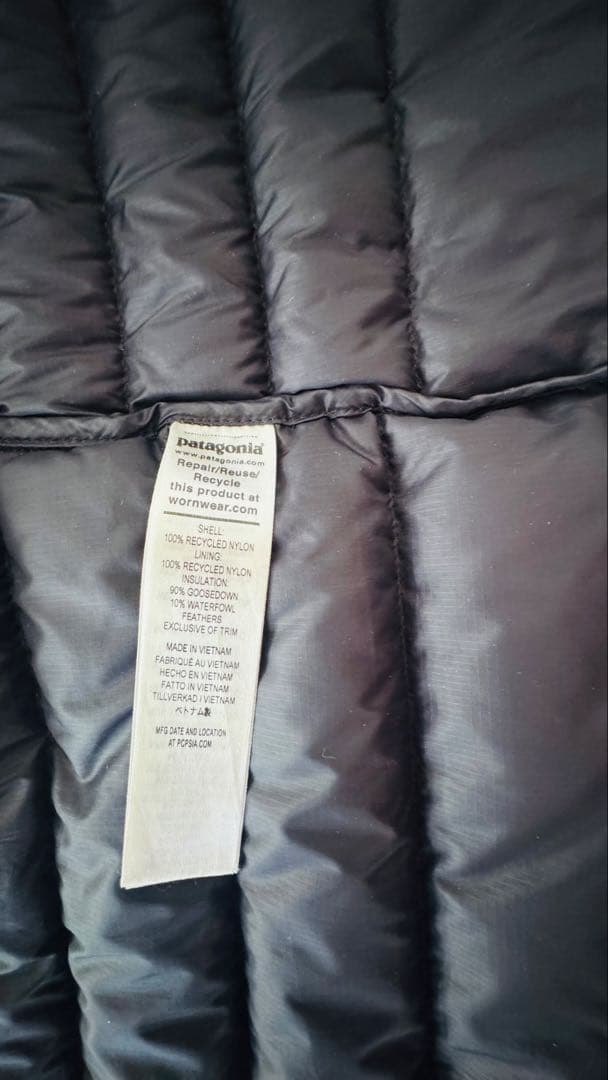 Patagonia ブラック ダウンベスト