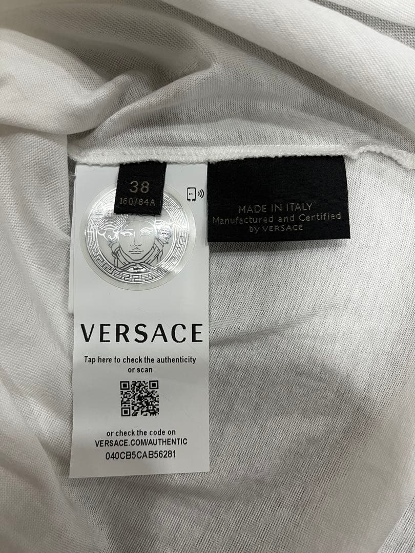 【Sam】【美品】Versace ロゴ Tシャツ 38