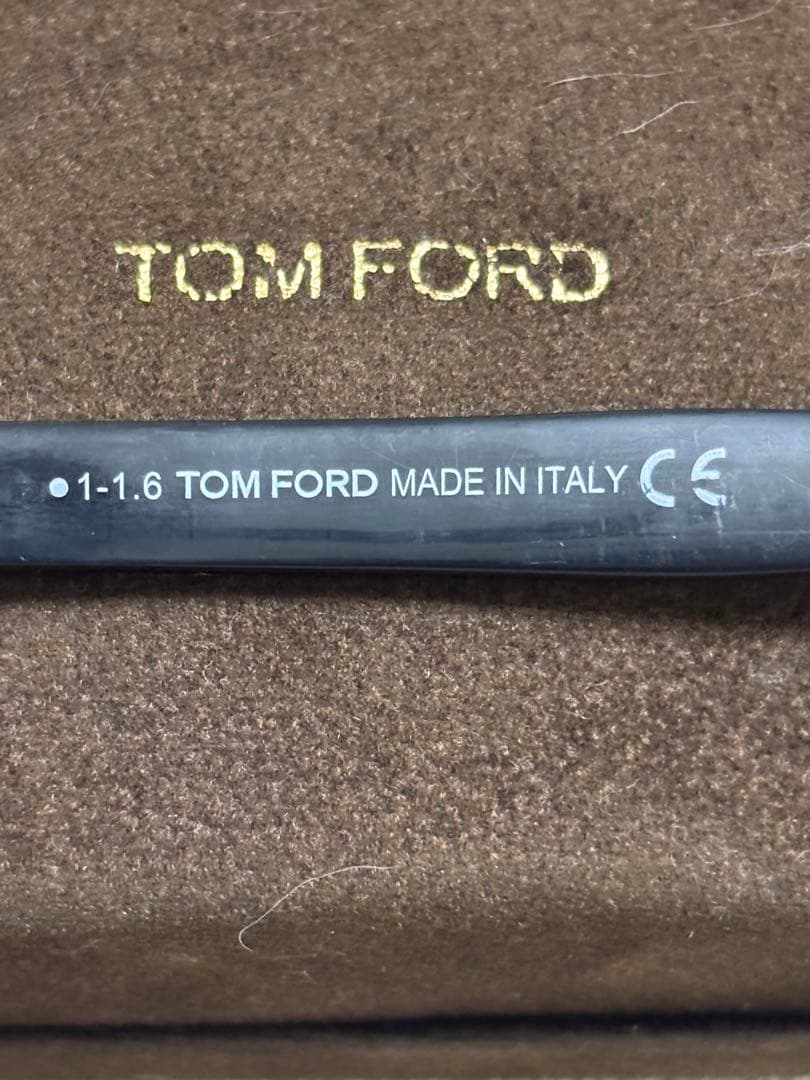 トムフォード　サングラス　 TOMFORD メガネ　黒縁　メンズ