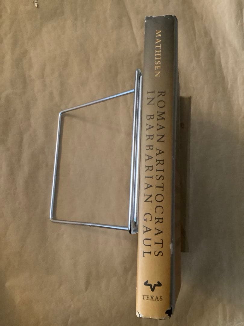 Roman Aristocrats in Barbarian Gaul(中古本)