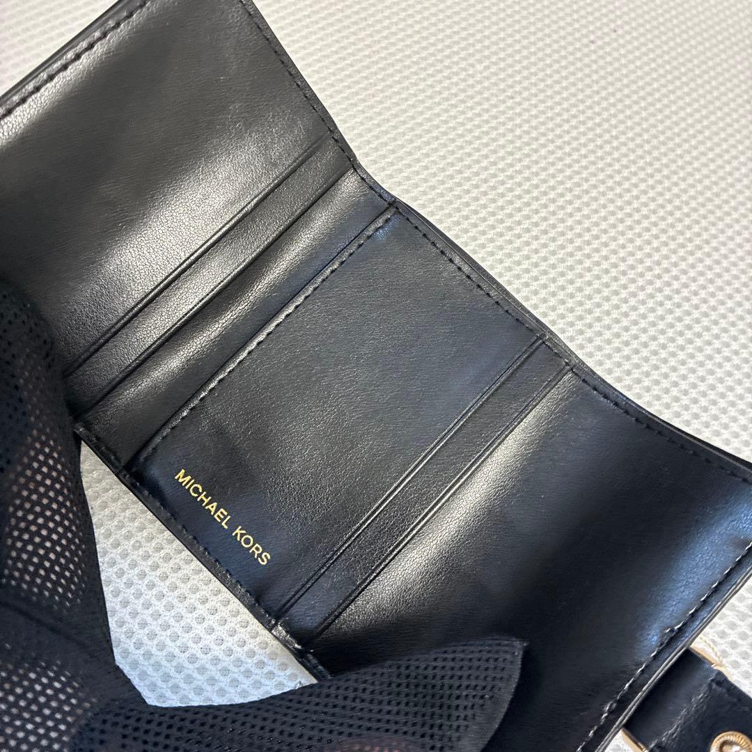 新品　MICHAEL KORS 三つ折り財布　ミニ財布　カモフラージュ