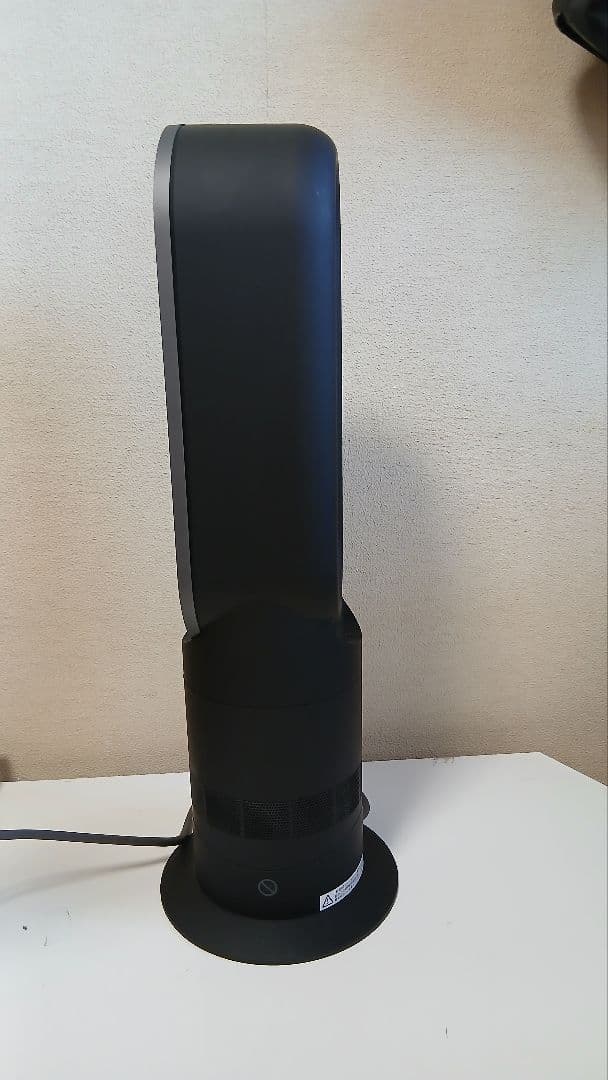 極美品　Dyson　セラミックファンヒーター　ブラック　AM09 2023年製