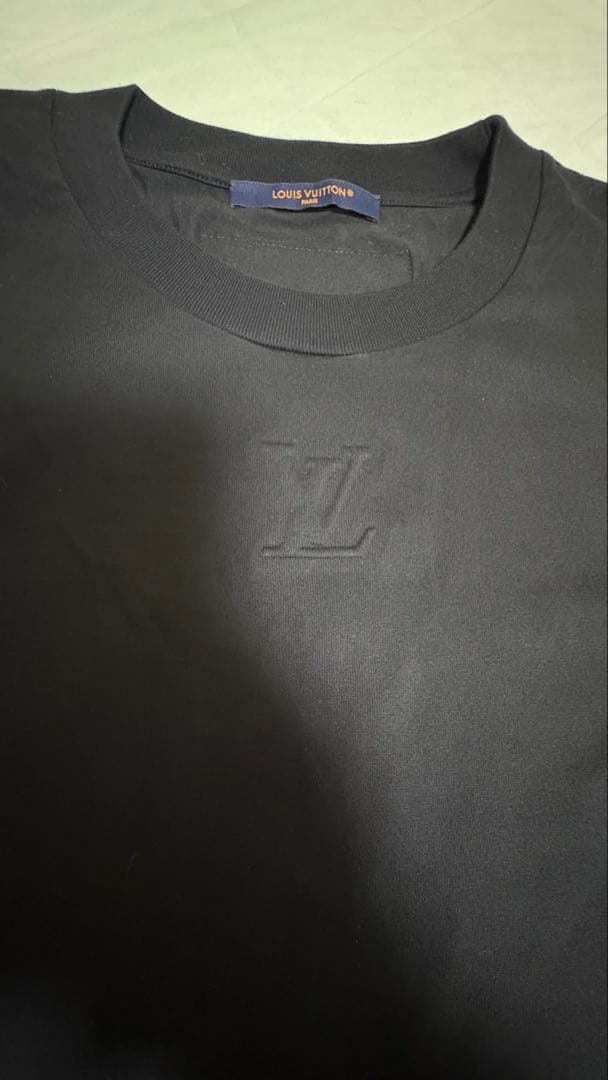 LOUIS VUITTON エンボスLV Tシャツ　ブラック XXL