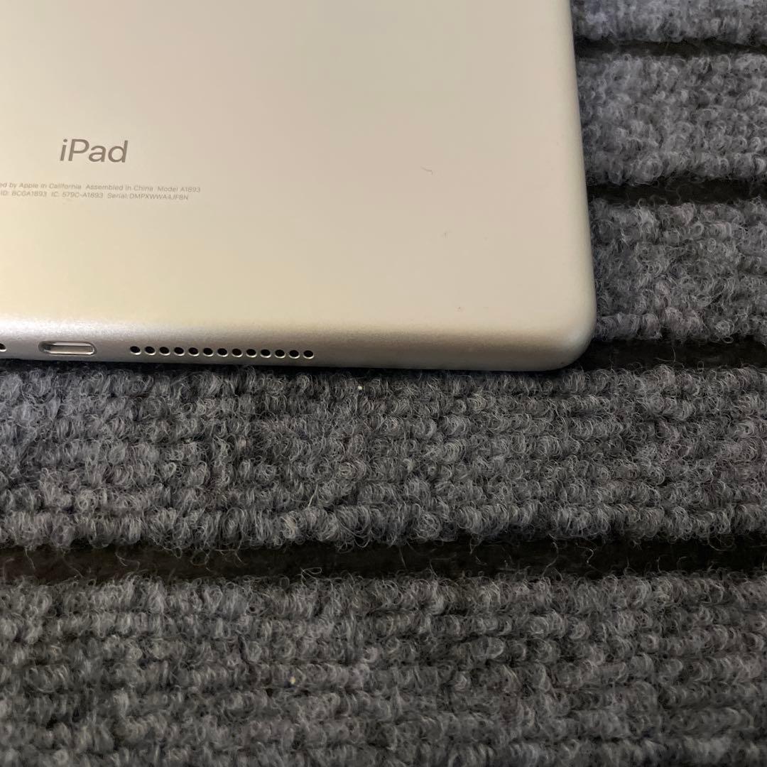 6 iPad 6世代 128GB Wi-Fi シルバー