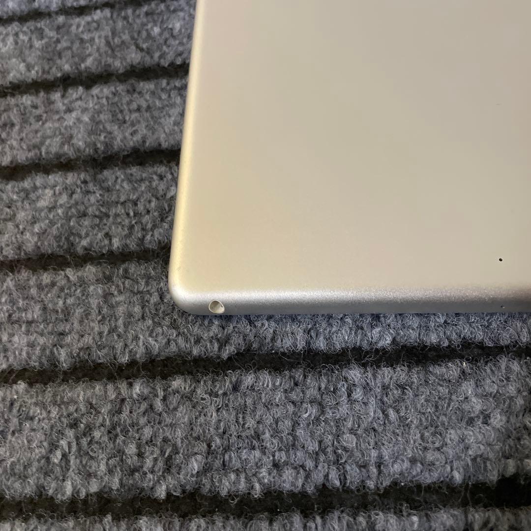 6 iPad 6世代 128GB Wi-Fi シルバー