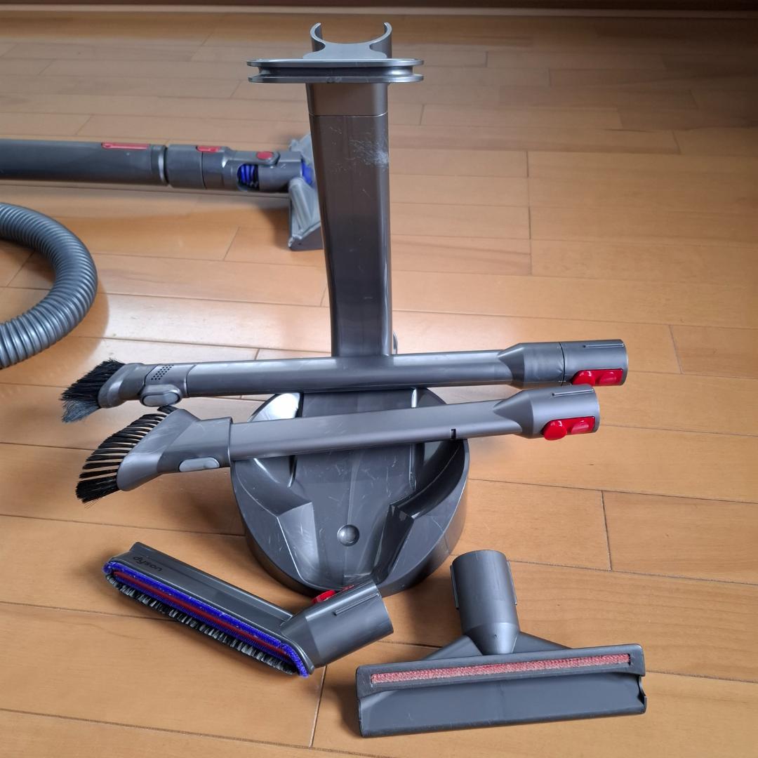 ダイソンV4/CY29/キャニスター掃除機/訳有/サイクロン/アタッチメント多数
