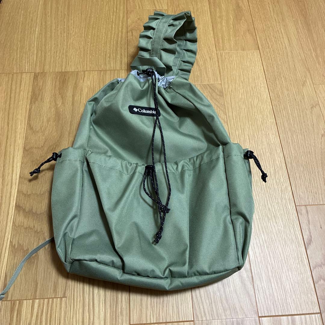 【美品】フリークスストア×コロンビア　ウーリー コーブ ボディー バッグ　カーキ